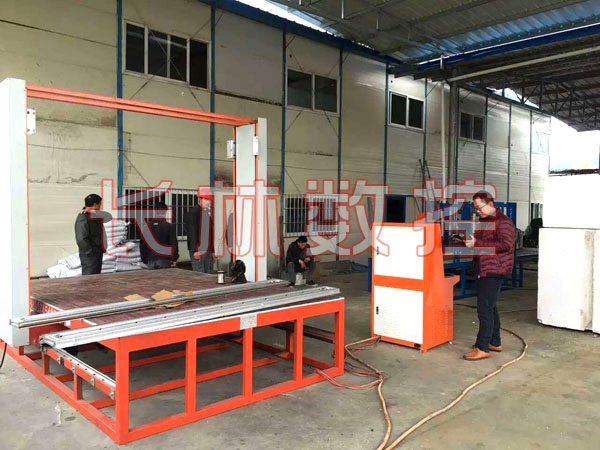 歐式構件切割機